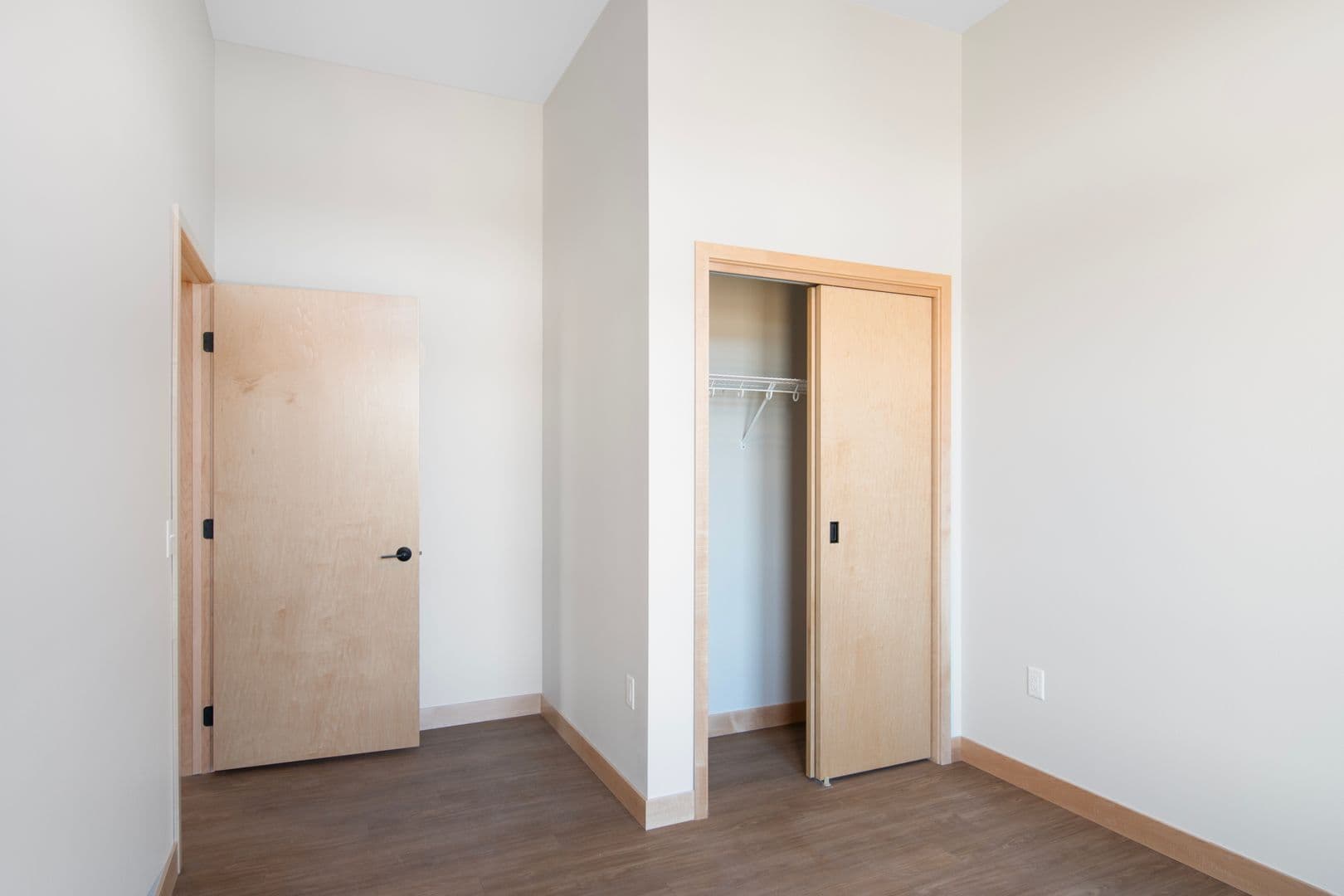Madison Apartment: 215 N. Fair Oaks Ave.