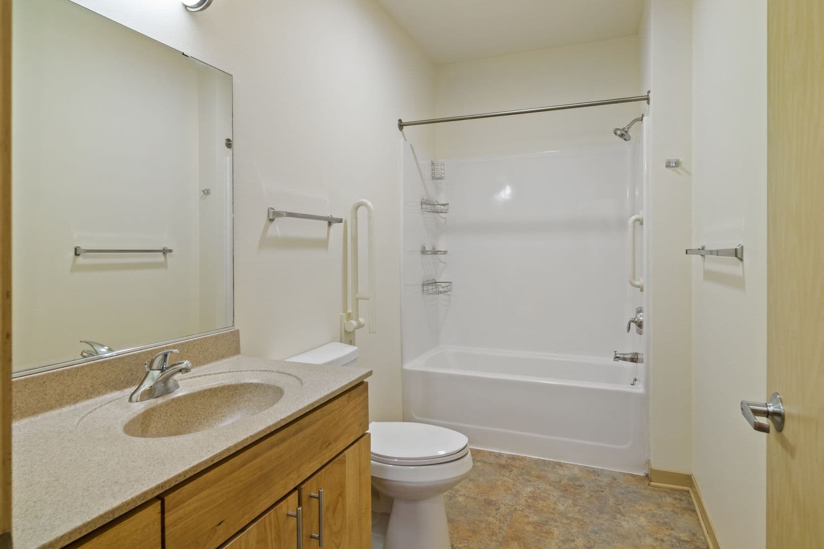 Madison Apartment: 614 E Johnson St.