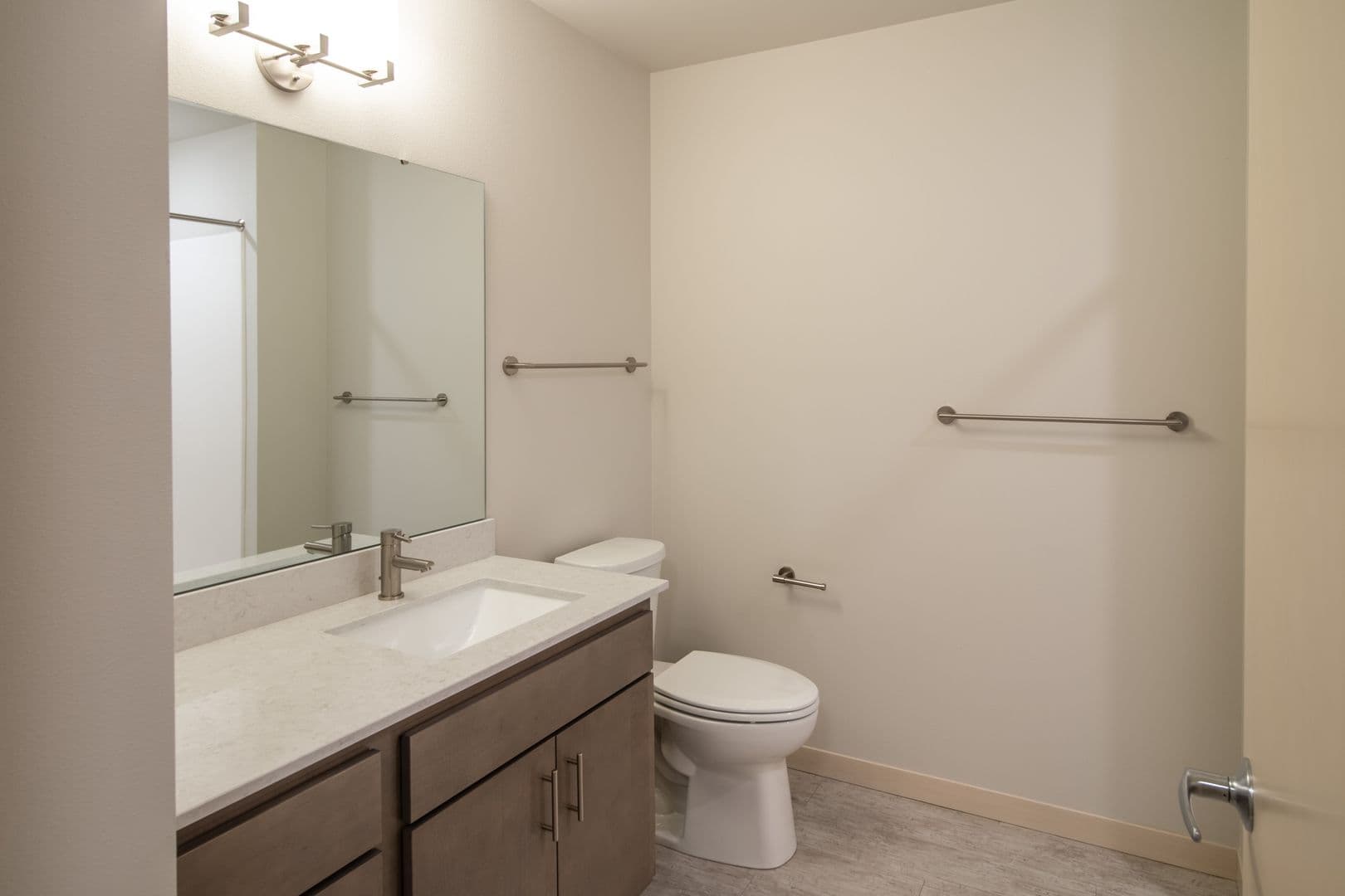 Madison Apartment: 1050 E. Washington Ave.