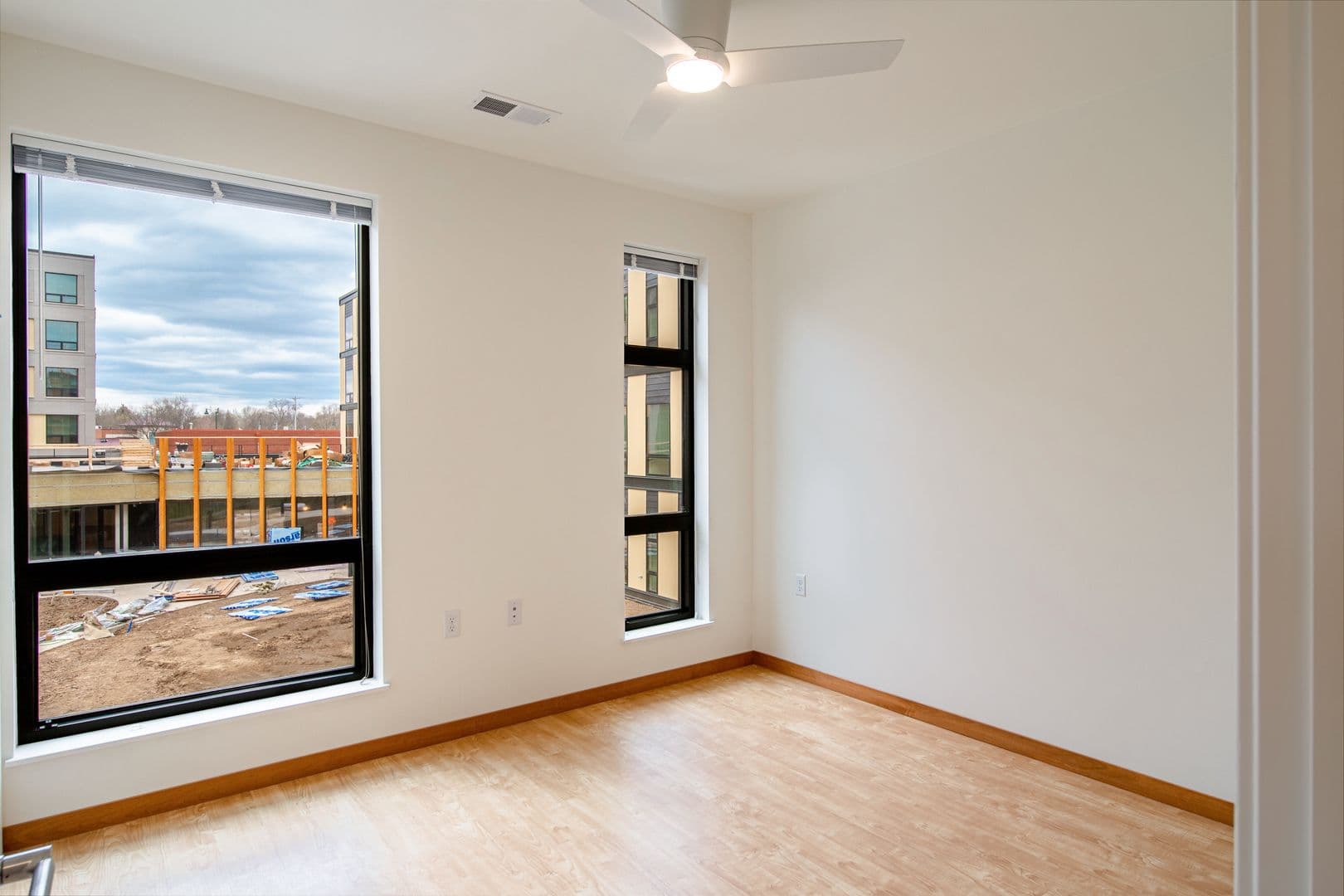 Madison Apartment: Ella