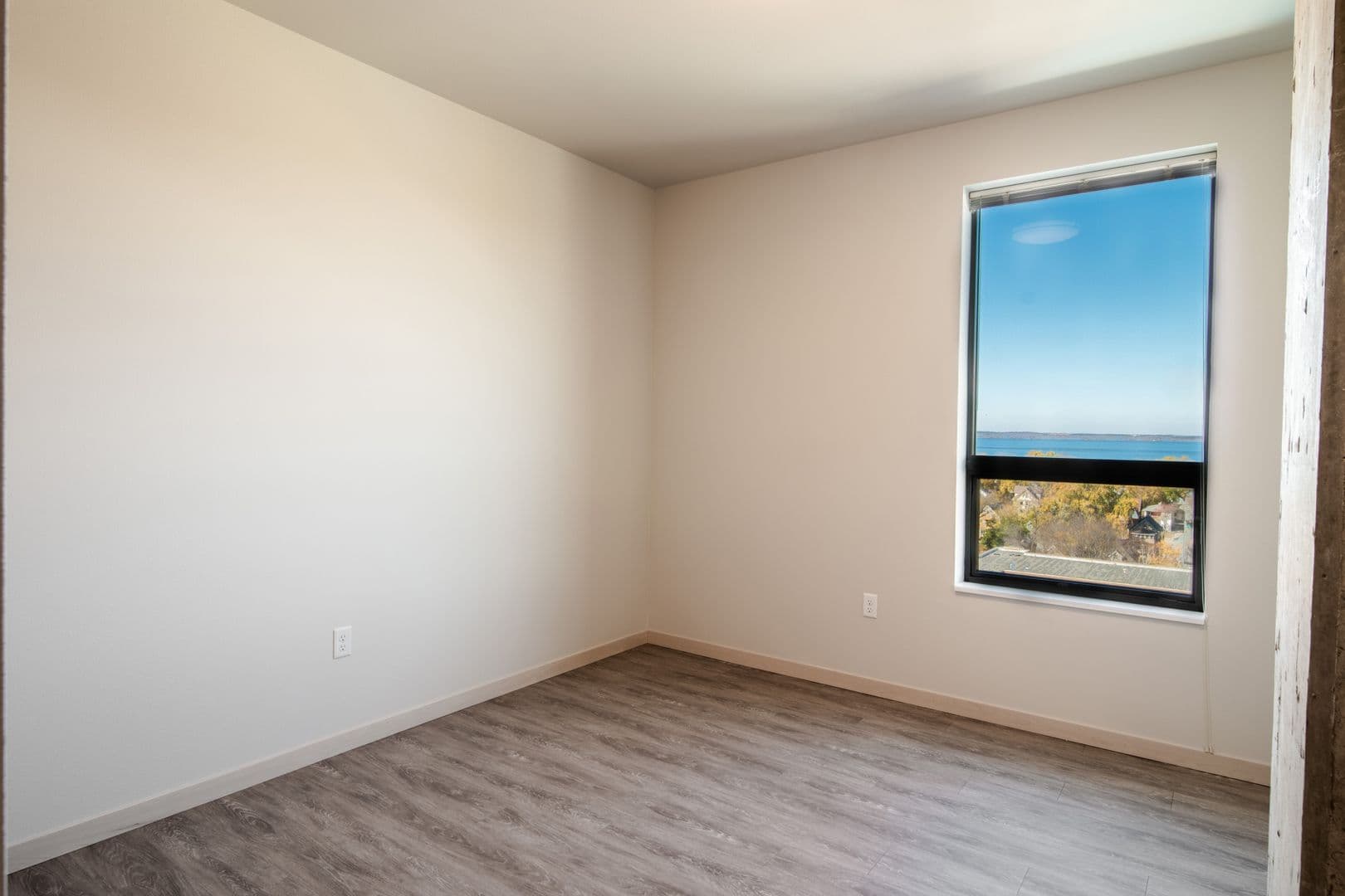 Madison Apartment: 1050 E. Washington Ave.