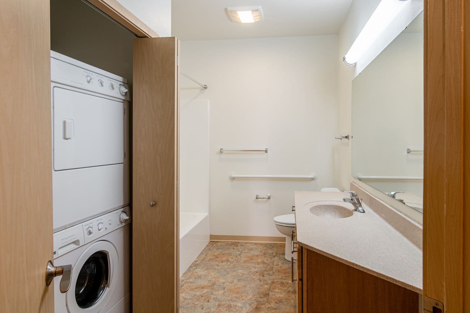 Madison Apartment: 8119 Mayo Dr.