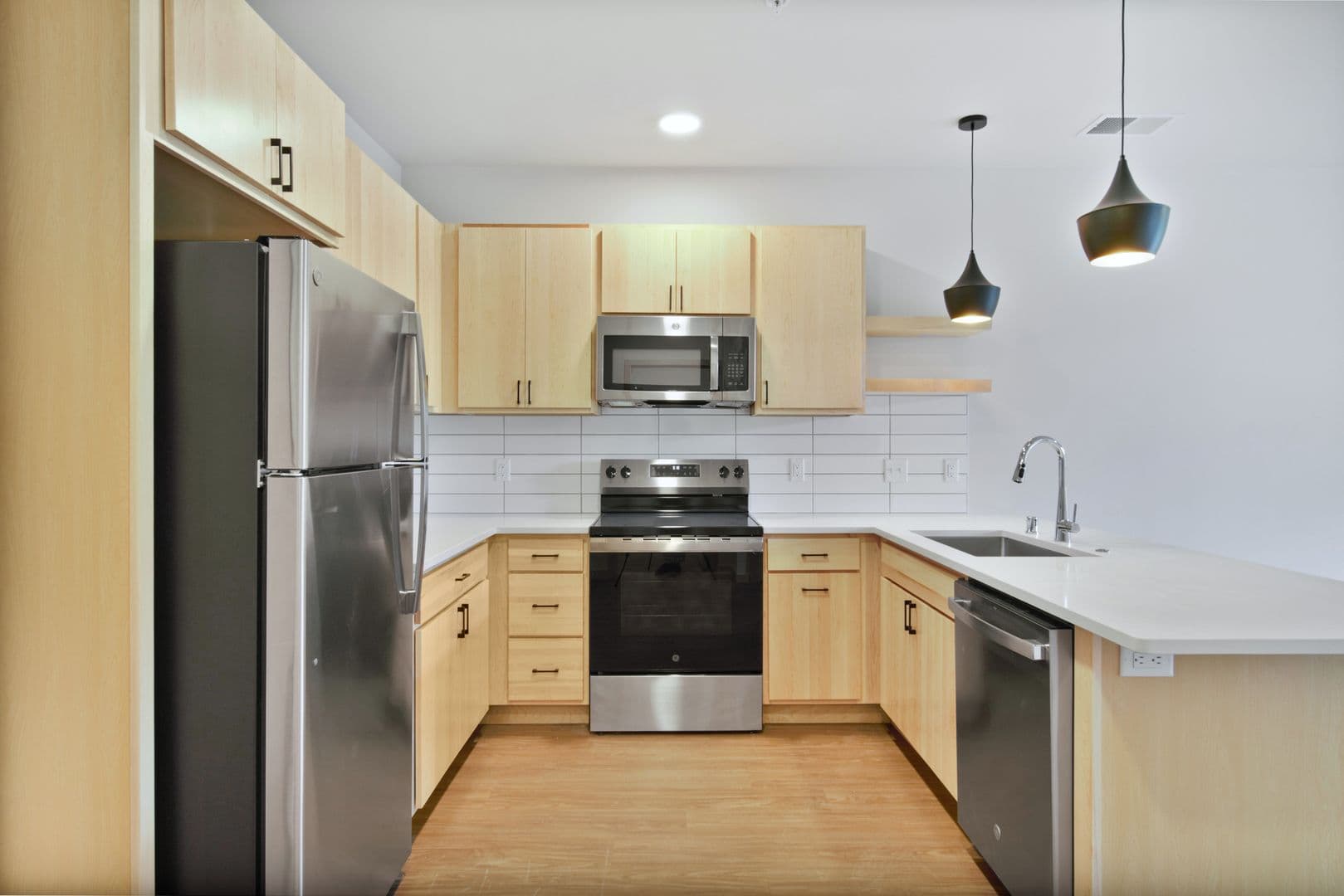 Madison Apartment: 6624 Old Sauk Rd.