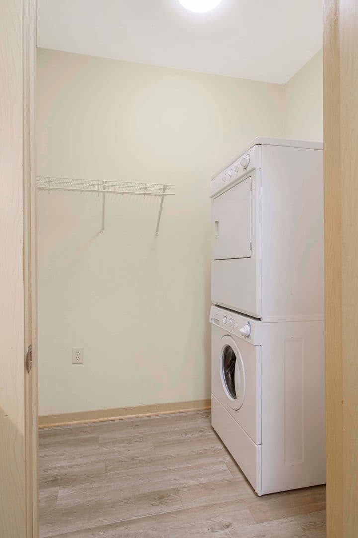 Madison Apartment: 1115 E Wilson St.