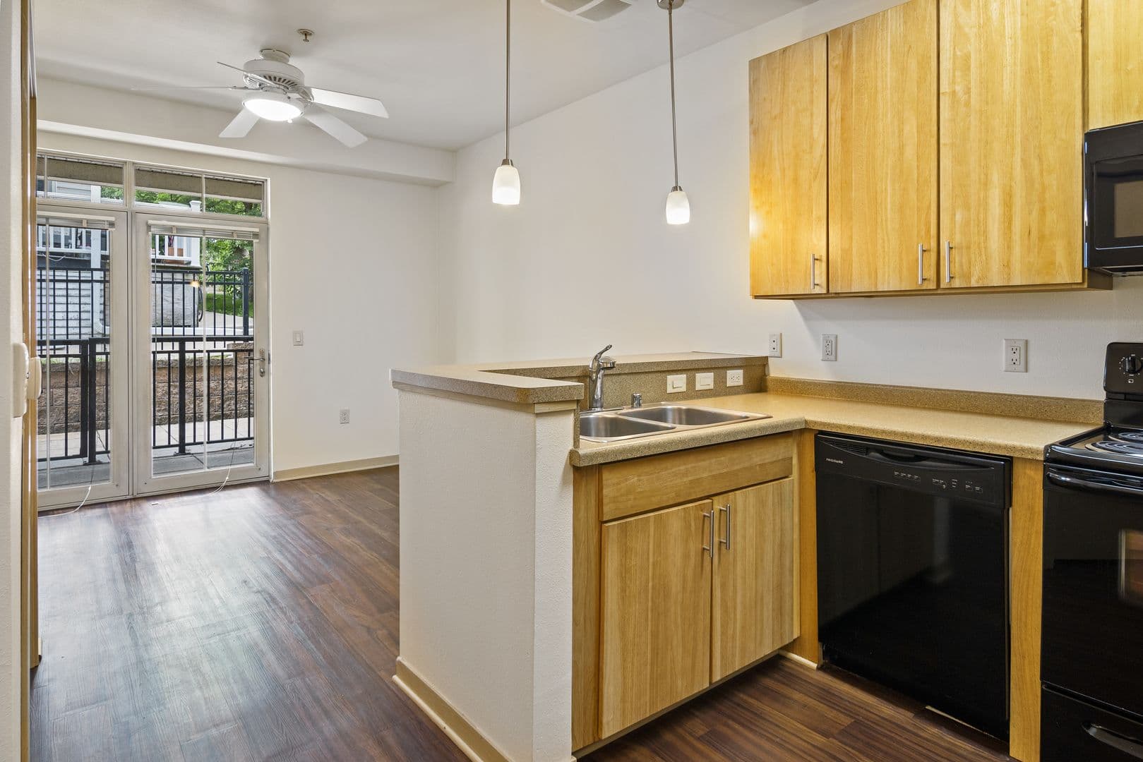 Madison Apartment: 614 E Johnson St.
