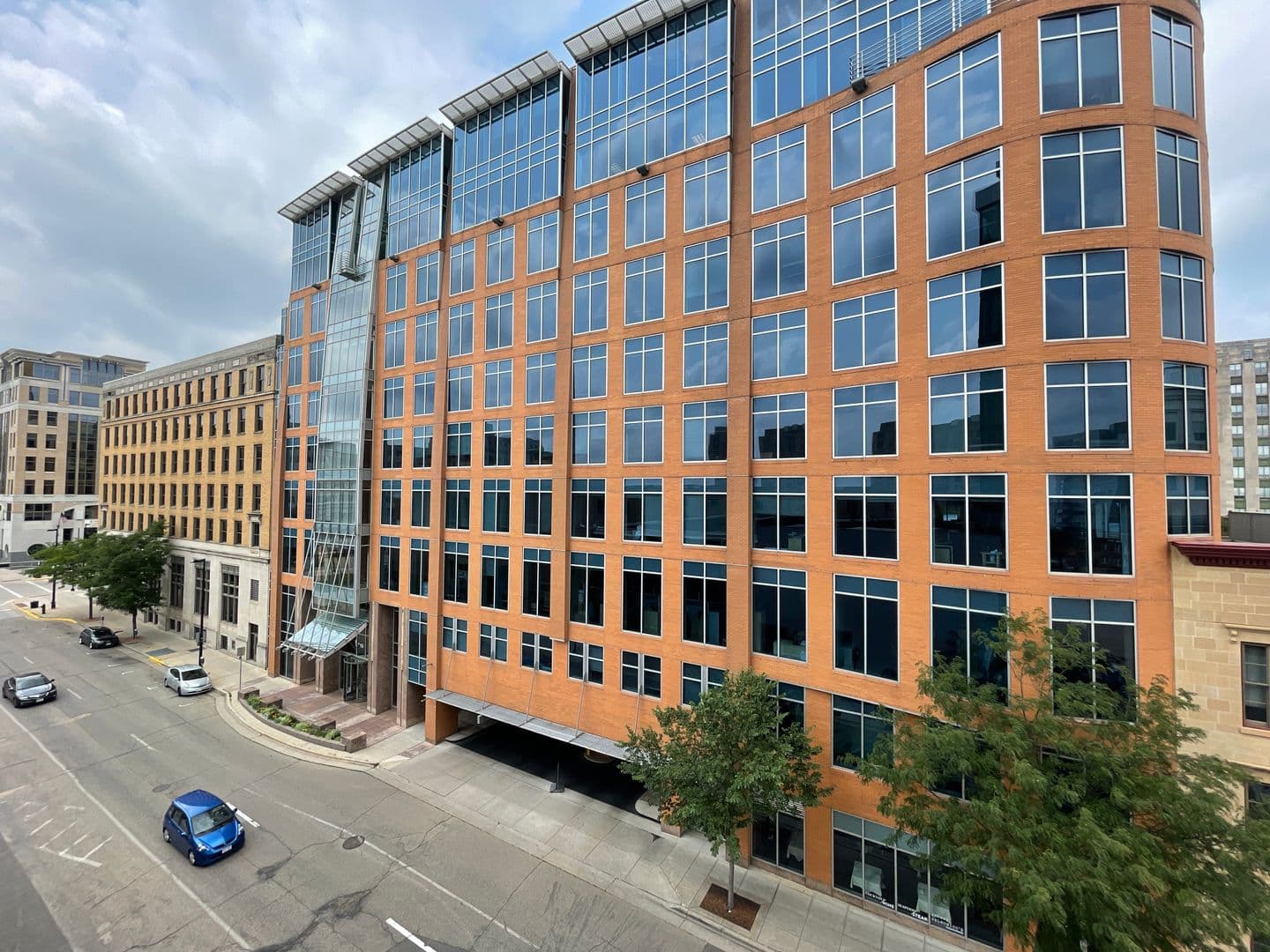 Madison Apartment: 216 S. Pinckney St.