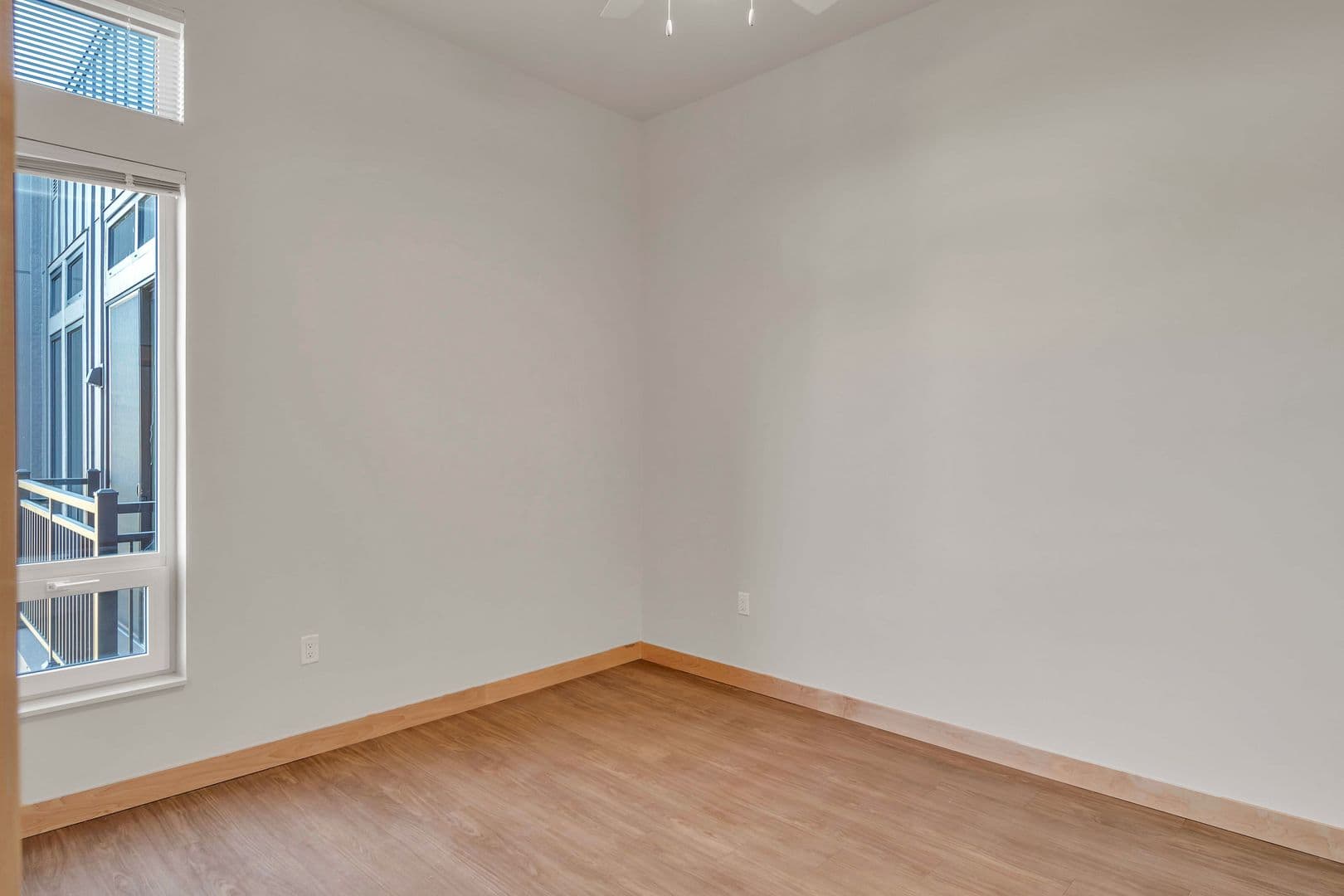 Madison Apartment: 215 N. Fair Oaks Ave.