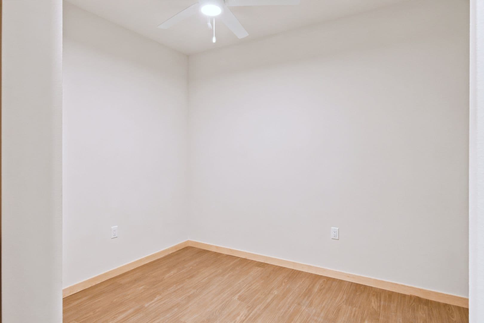 Madison Apartment: 6624 Old Sauk Rd.