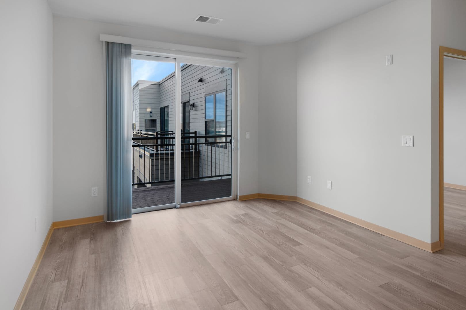 Madison Apartment: 5630 Schroeder Rd.