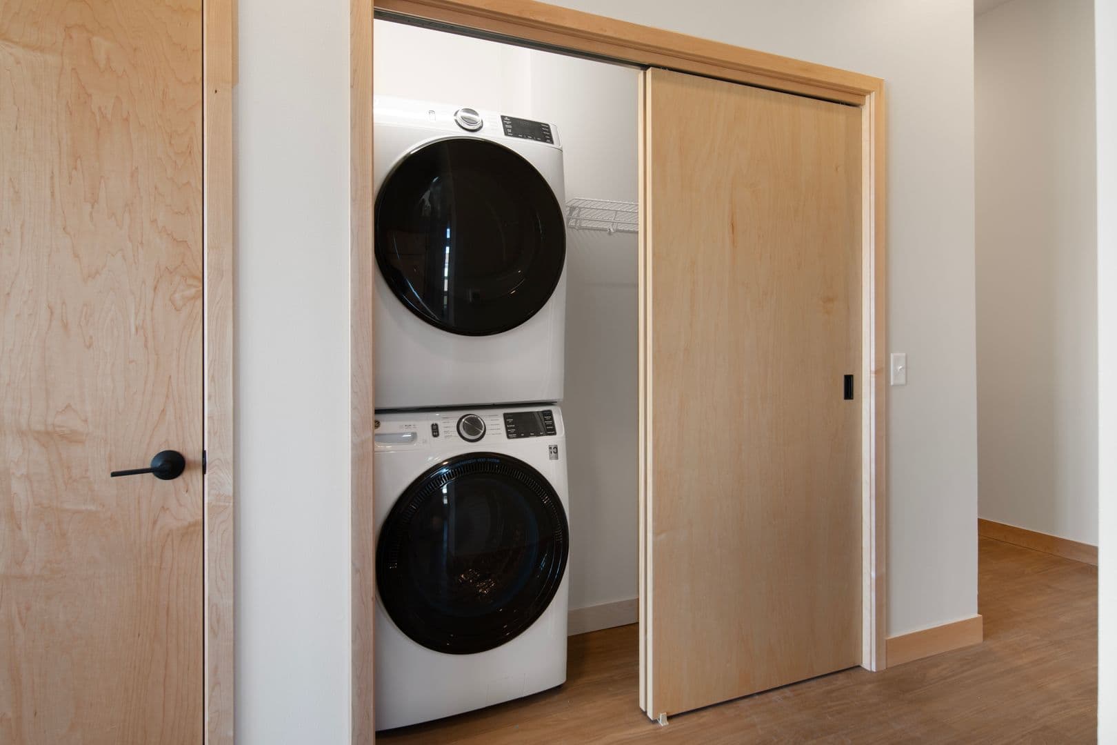 Madison Apartment: 215 N. Fair Oaks Ave.
