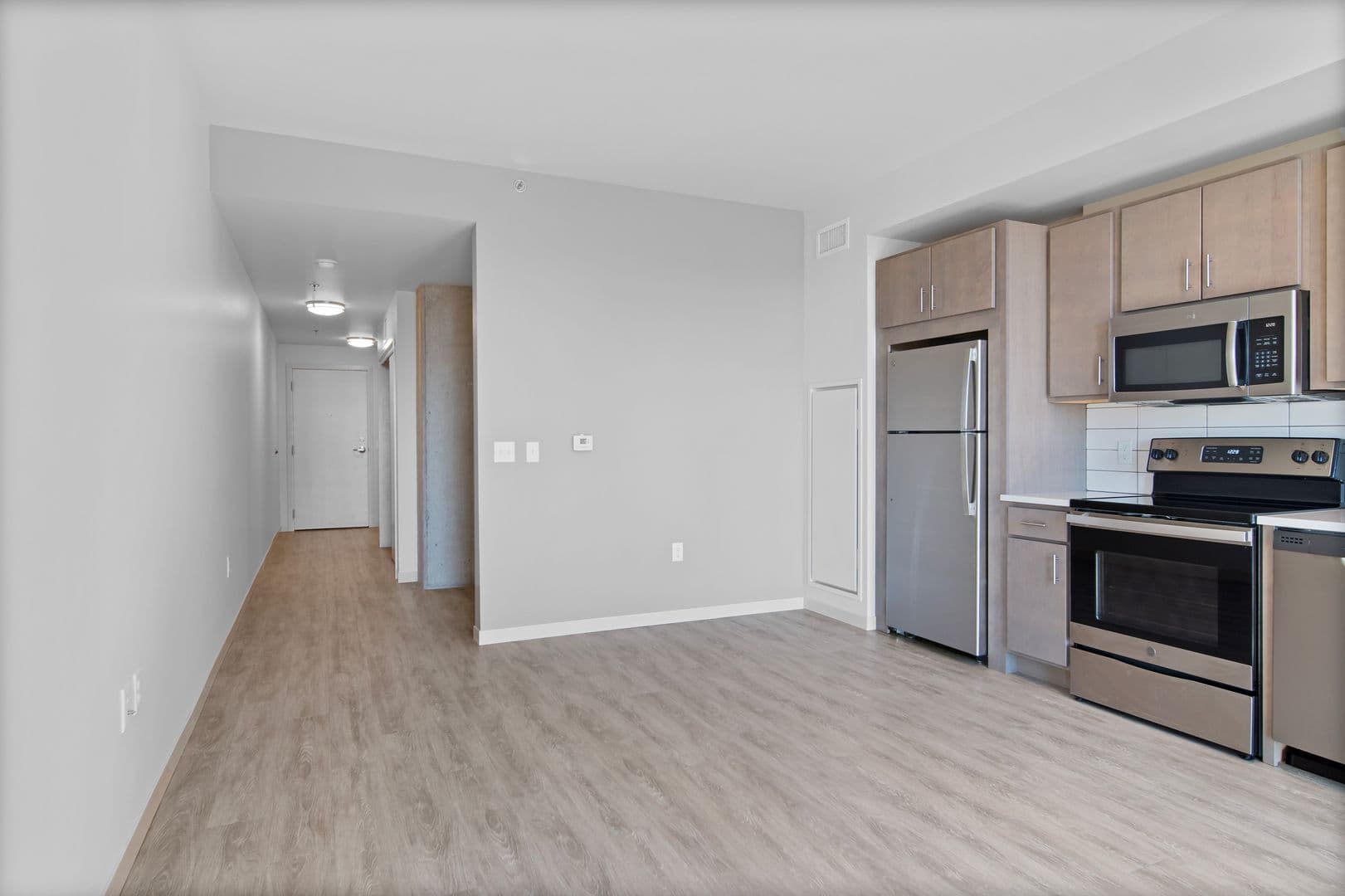 Madison Apartment: 1050 E. Washington Ave.