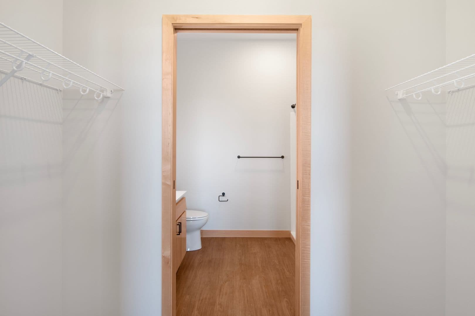 Madison Apartment: 215 N. Fair Oaks Ave.