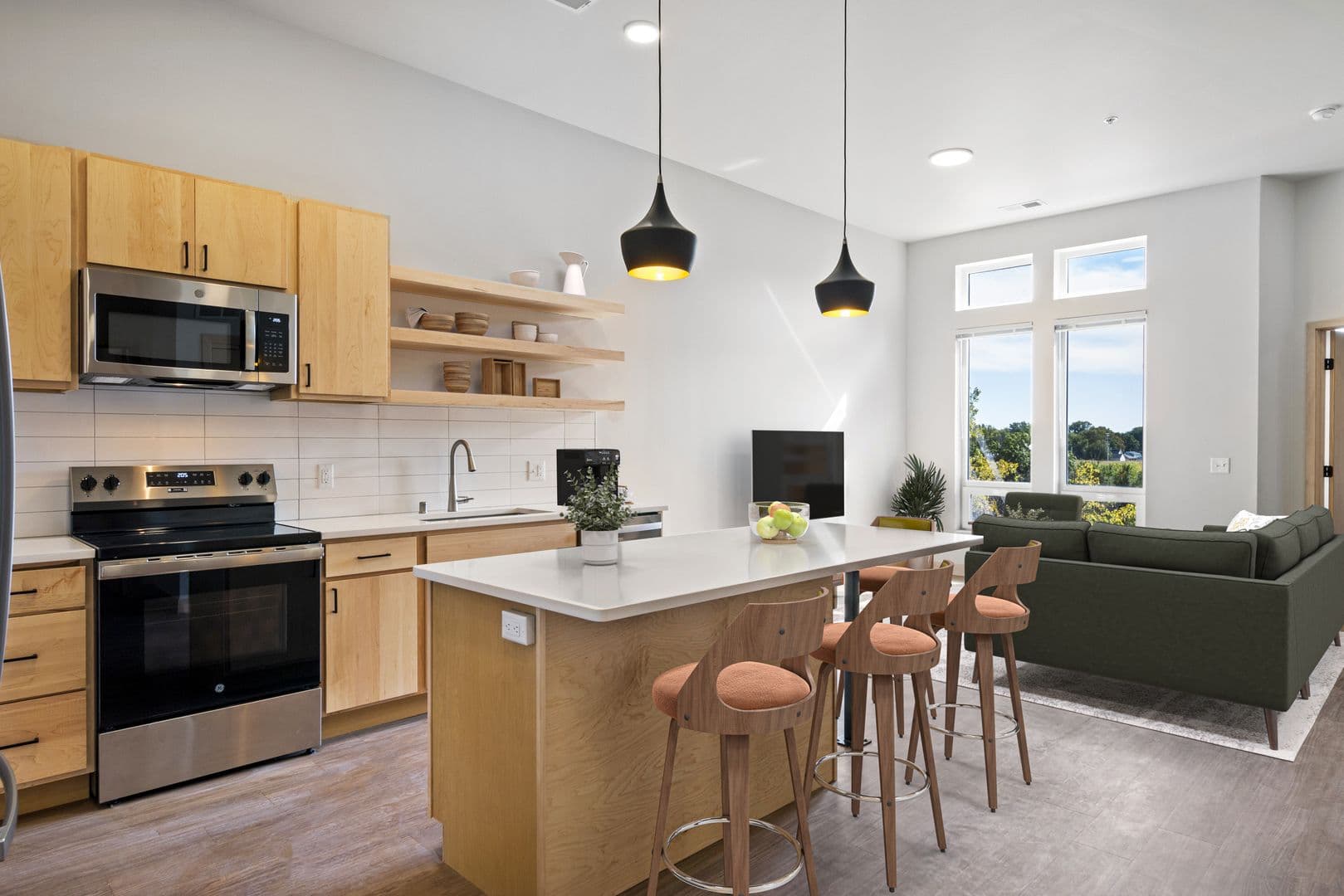 Madison Apartment: 215 N. Fair Oaks Ave.