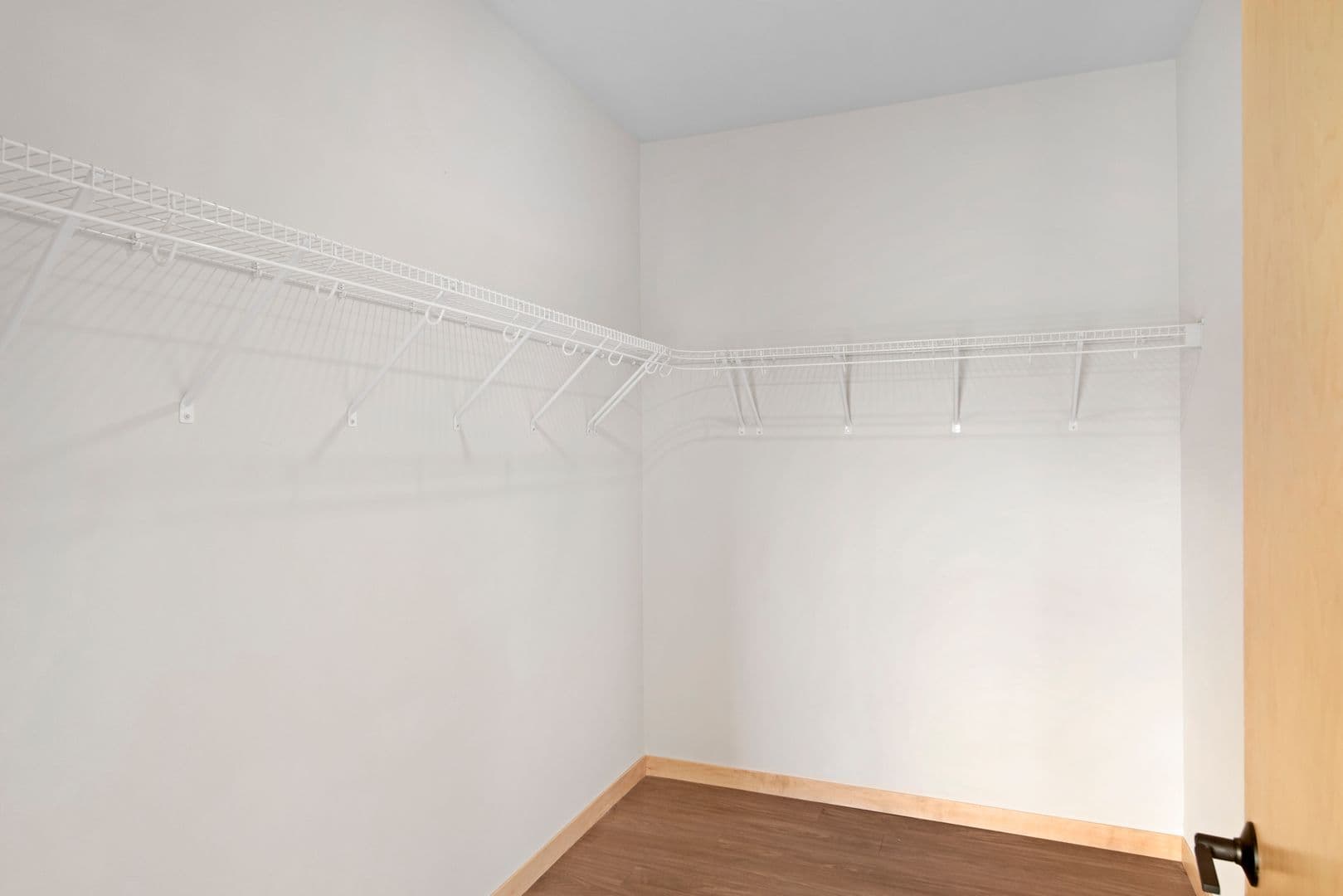 Madison Apartment: 6624 Old Sauk Rd.