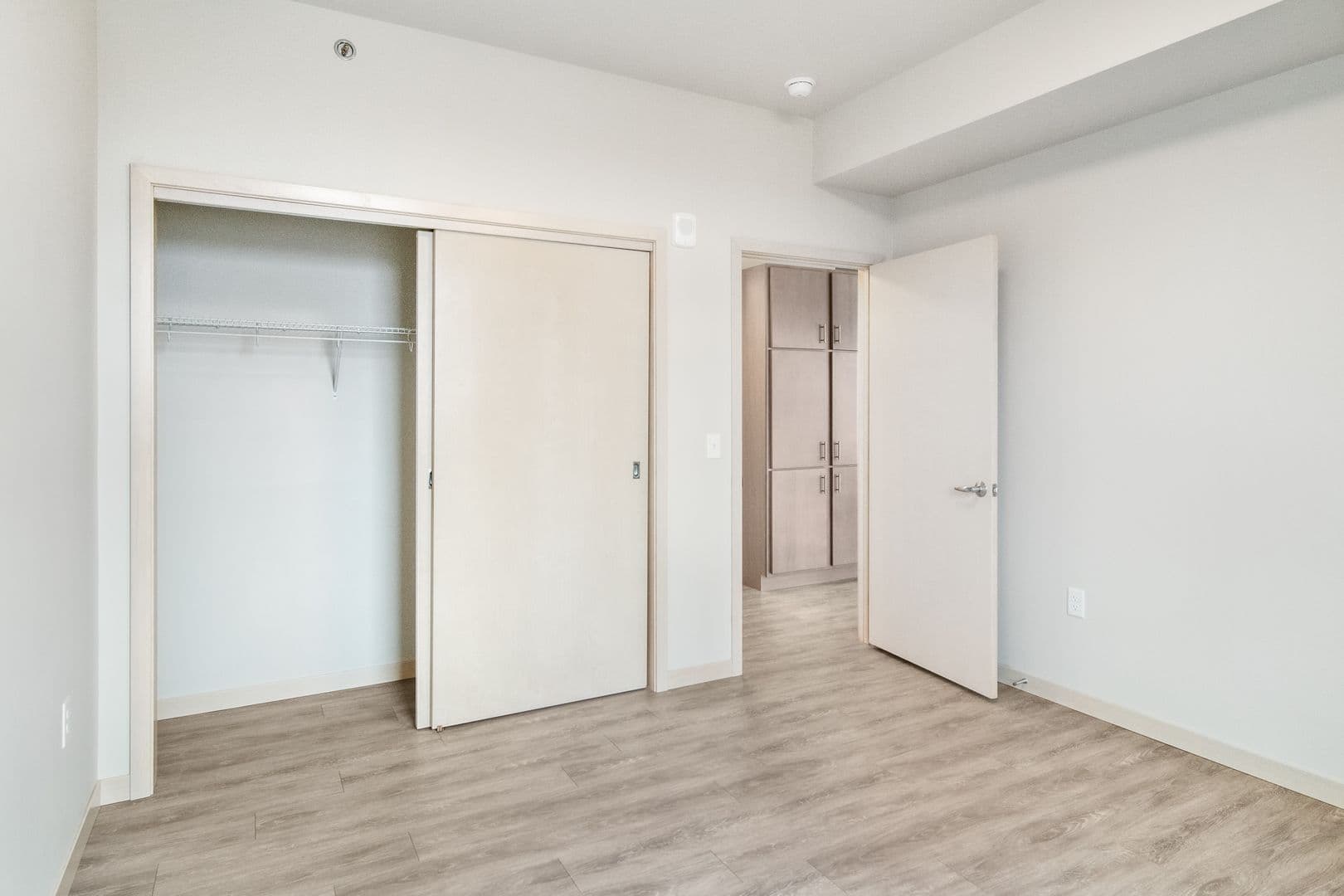 Madison Apartment: 1050 E. Washington Ave.