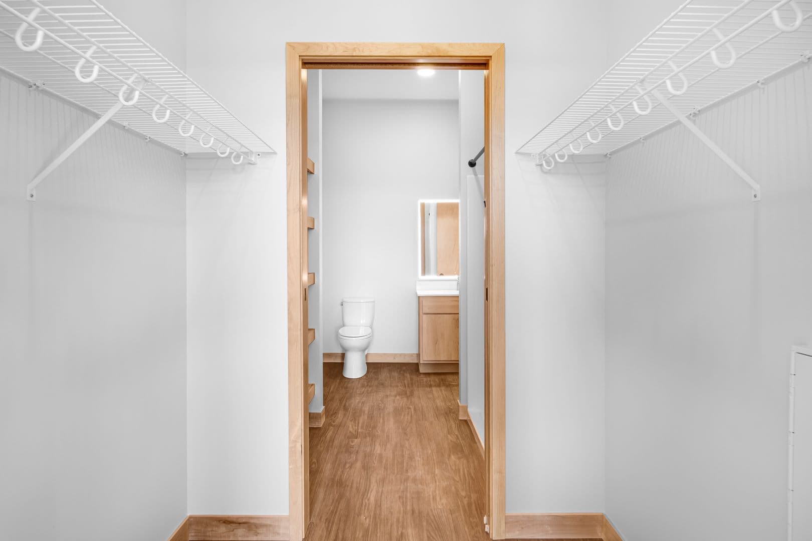 Madison Apartment: 215 N. Fair Oaks Ave.