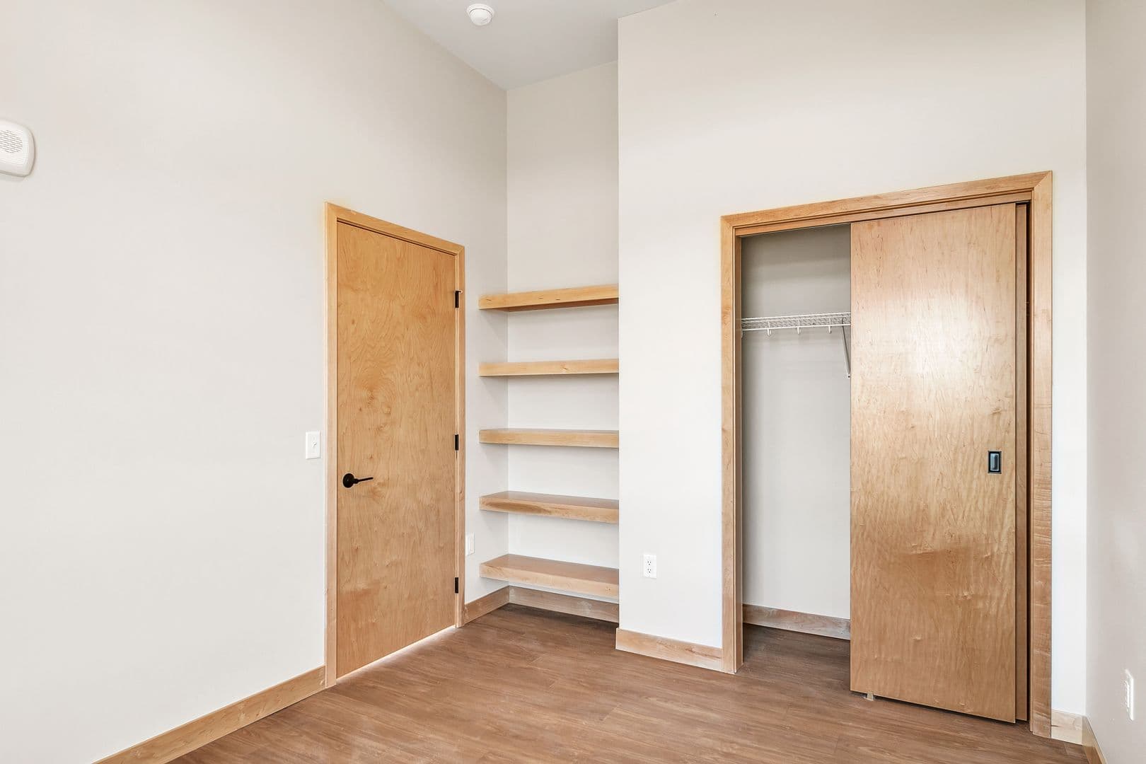 Madison Apartment: 215 N. Fair Oaks Ave.