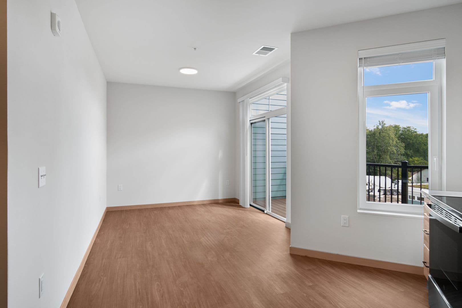 Madison Apartment: 6624 Old Sauk Rd.