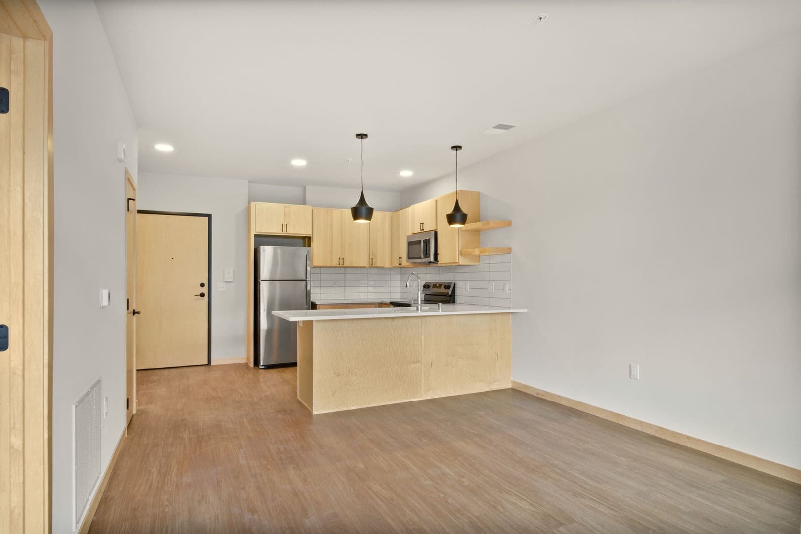 Madison Apartment: 6624 Old Sauk Rd.