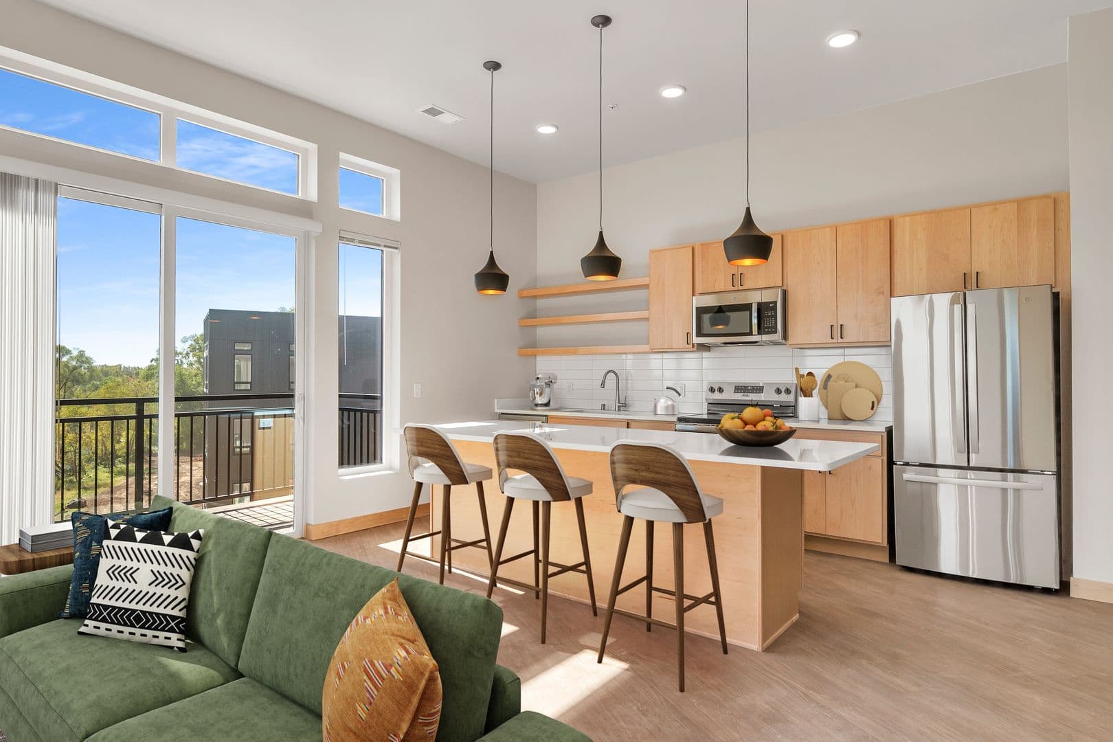 Madison Apartment: 215 N. Fair Oaks Ave.