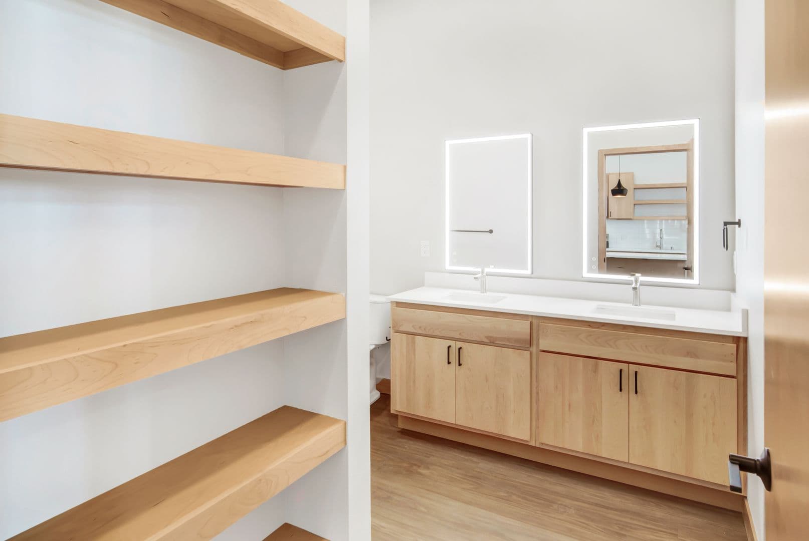 Madison Apartment: 215 N. Fair Oaks Ave.