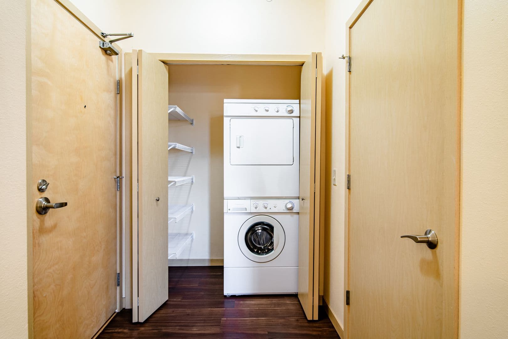 Madison Apartment: 8119 Mayo Dr.