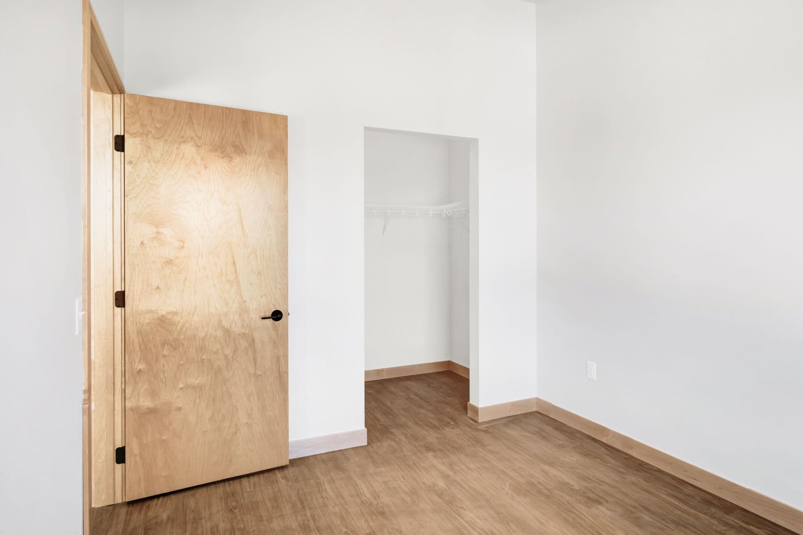 Madison Apartment: 215 N. Fair Oaks Ave.