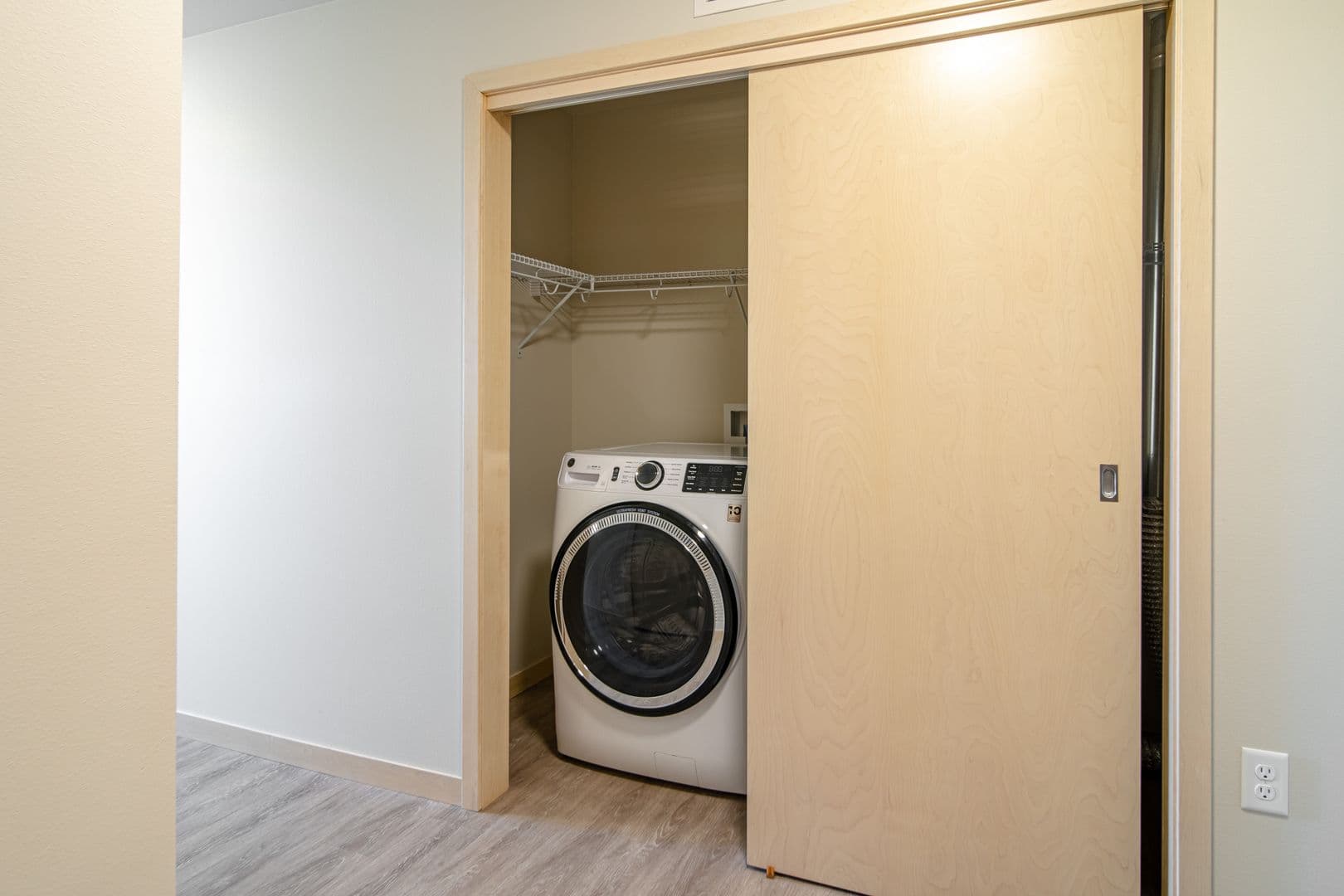 Madison Apartment: 1050 E. Washington Ave.