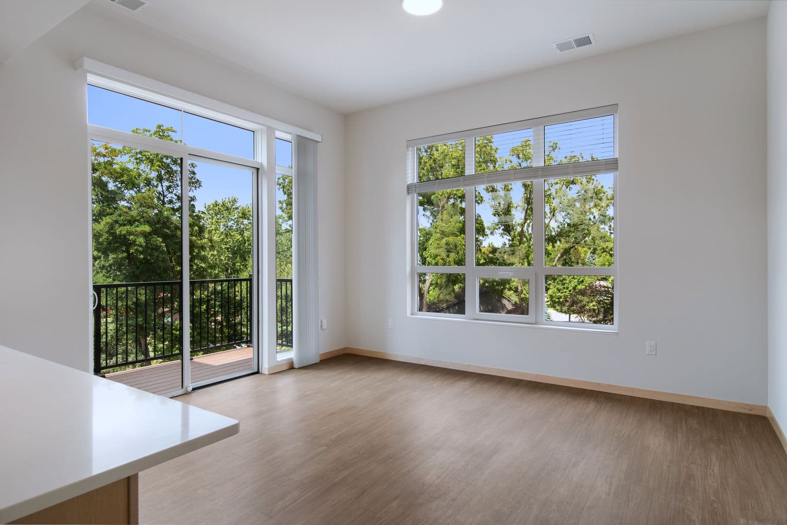 Madison Apartment: 6624 Old Sauk Rd.