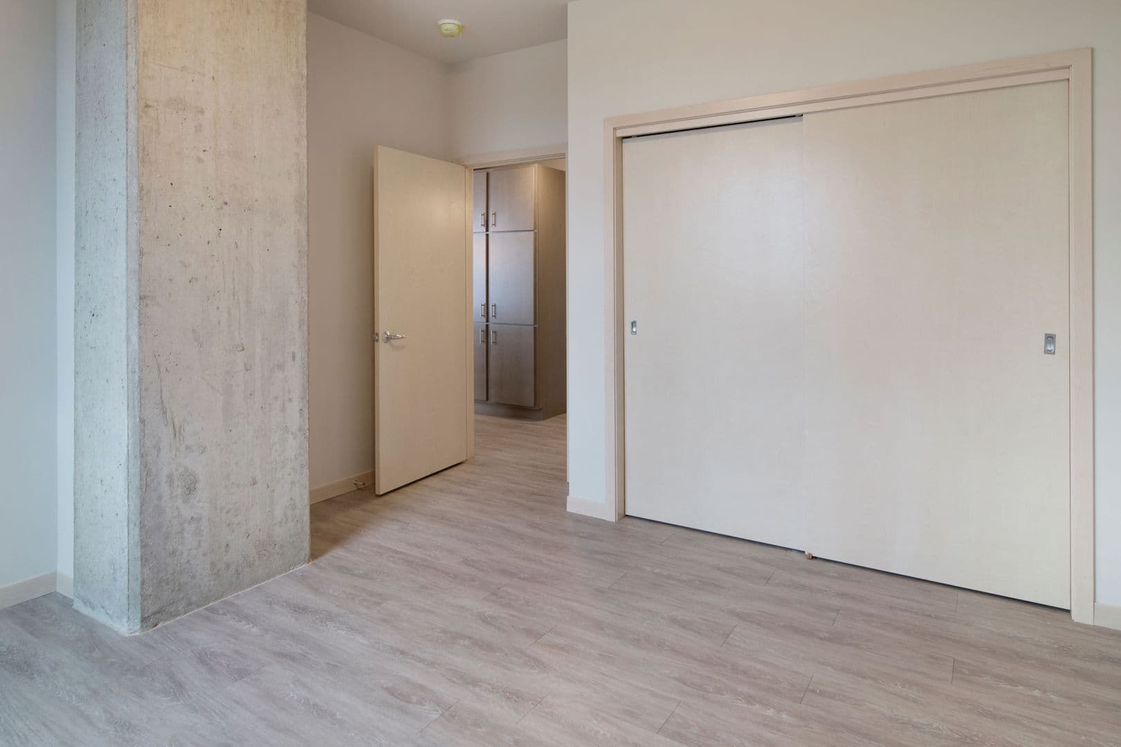Madison Apartment: 1050 E. Washington Ave.