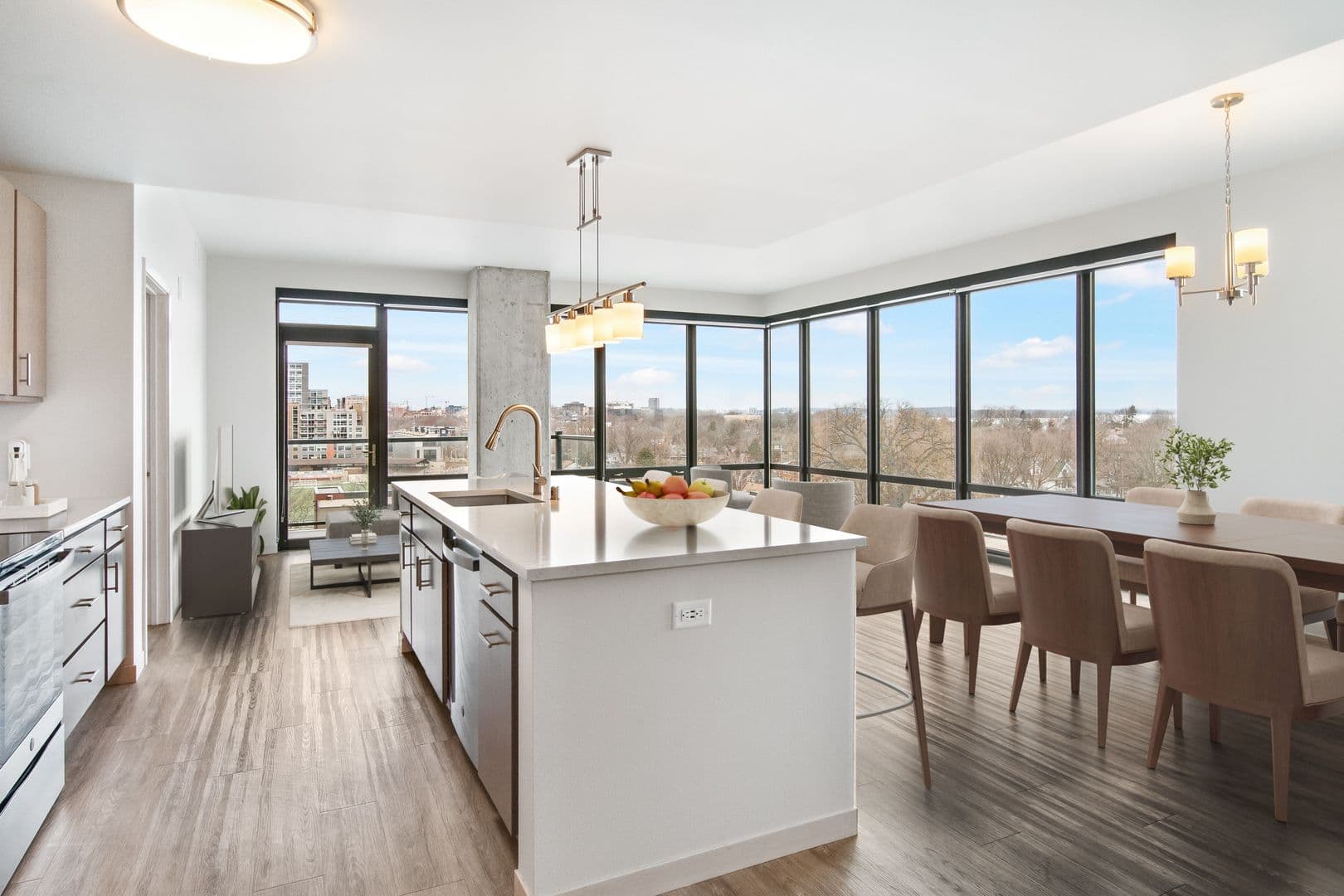 Madison Apartment: 1050 E. Washington Ave.