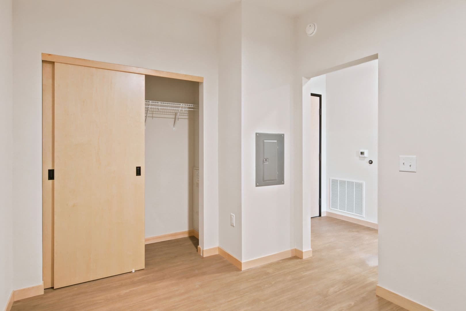 Madison Apartment: 6624 Old Sauk Rd.