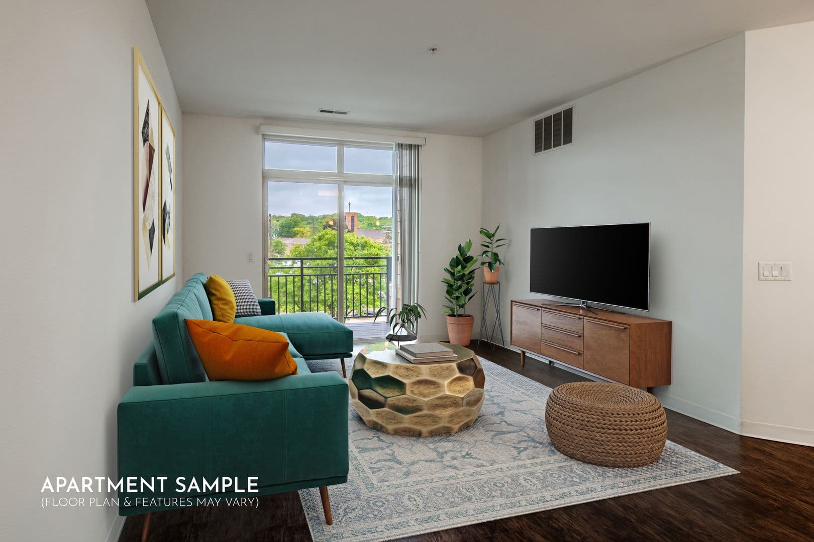 Madison Apartment: 2715 Marshall Court