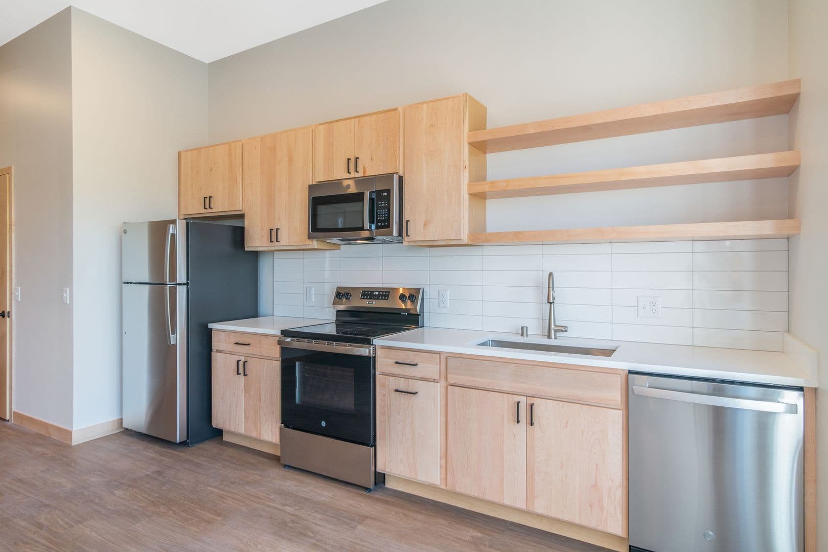 Madison Apartment: 215 N. Fair Oaks Ave.