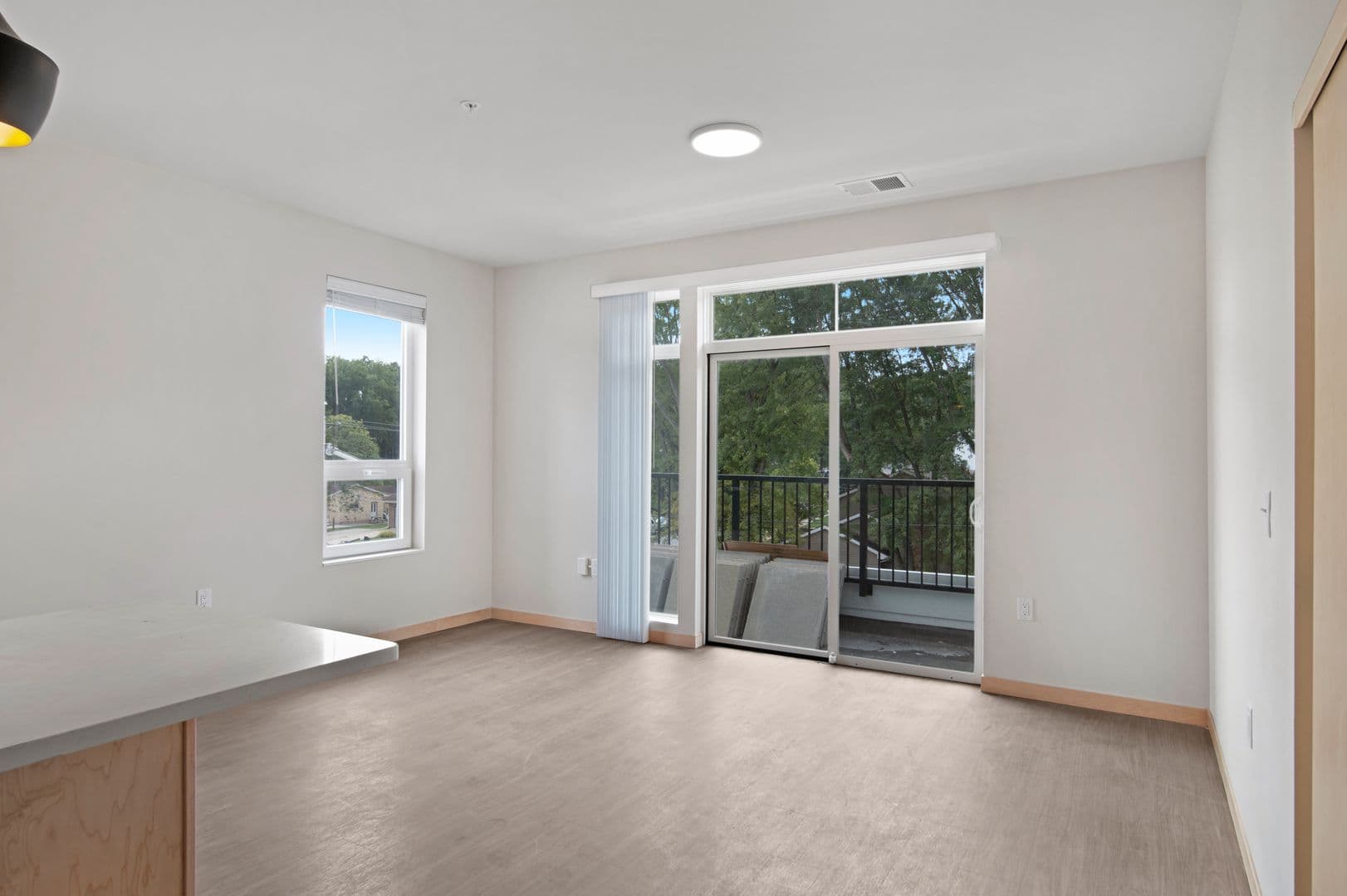 Madison Apartment: 6624 Old Sauk Rd.