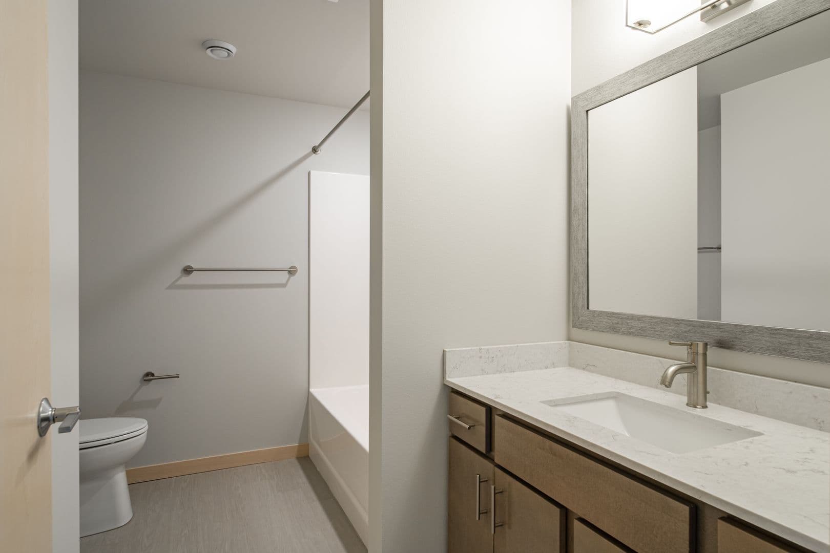 Madison Apartment: 216 S. Pinckney St.