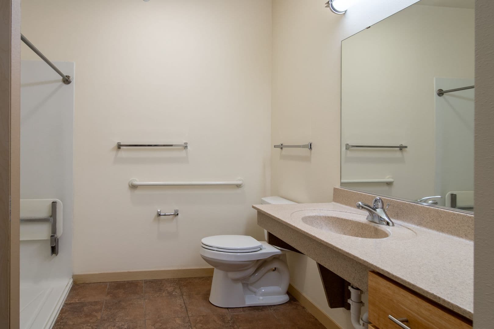 Madison Apartment: 614 E Johnson St.