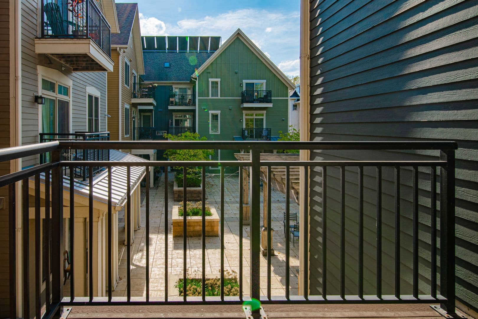 Madison Apartment: 614 E Johnson St.