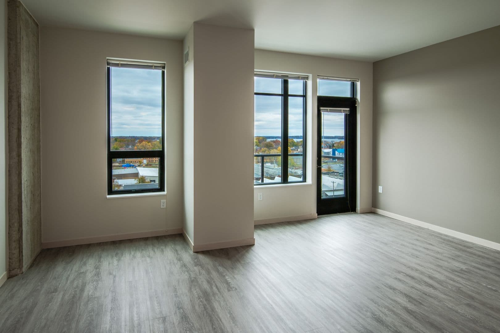 Madison Apartment: 1050 E. Washington Ave.