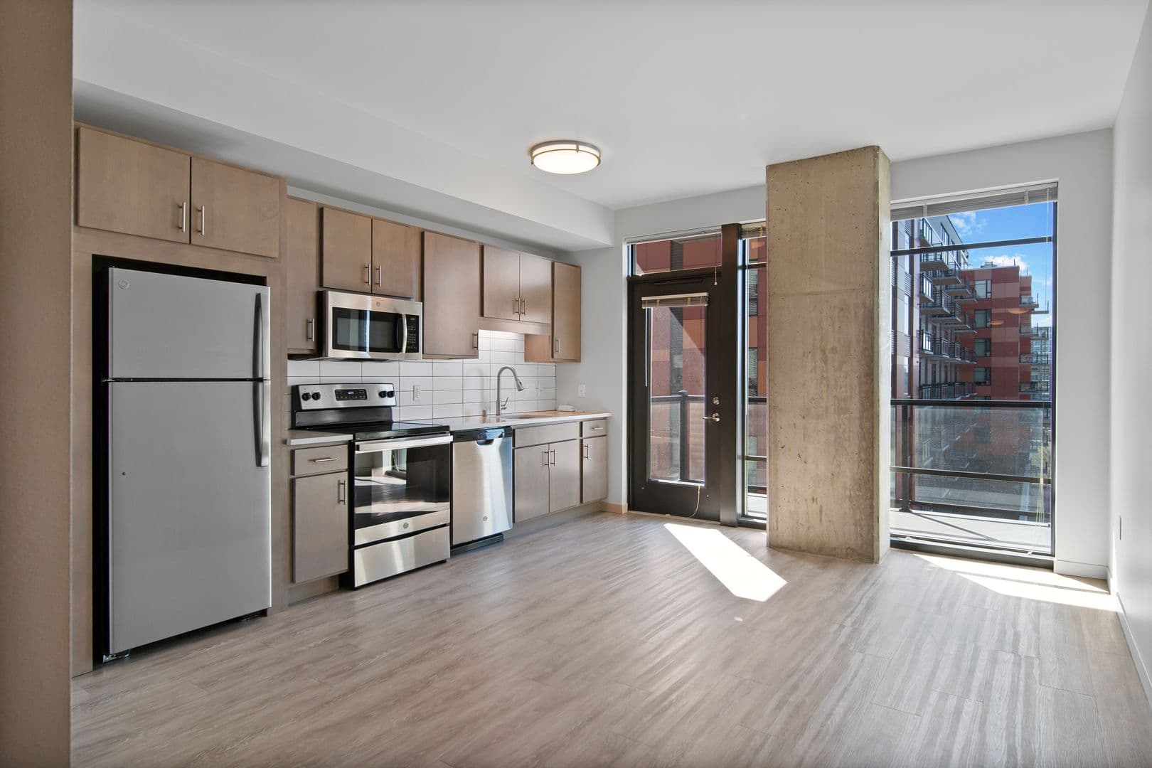 Madison Apartment: 1050 E. Washington Ave.