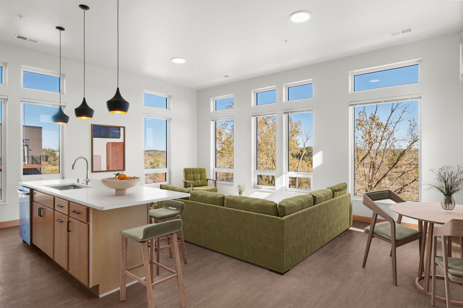 Madison Apartment: 215 N. Fair Oaks Ave.