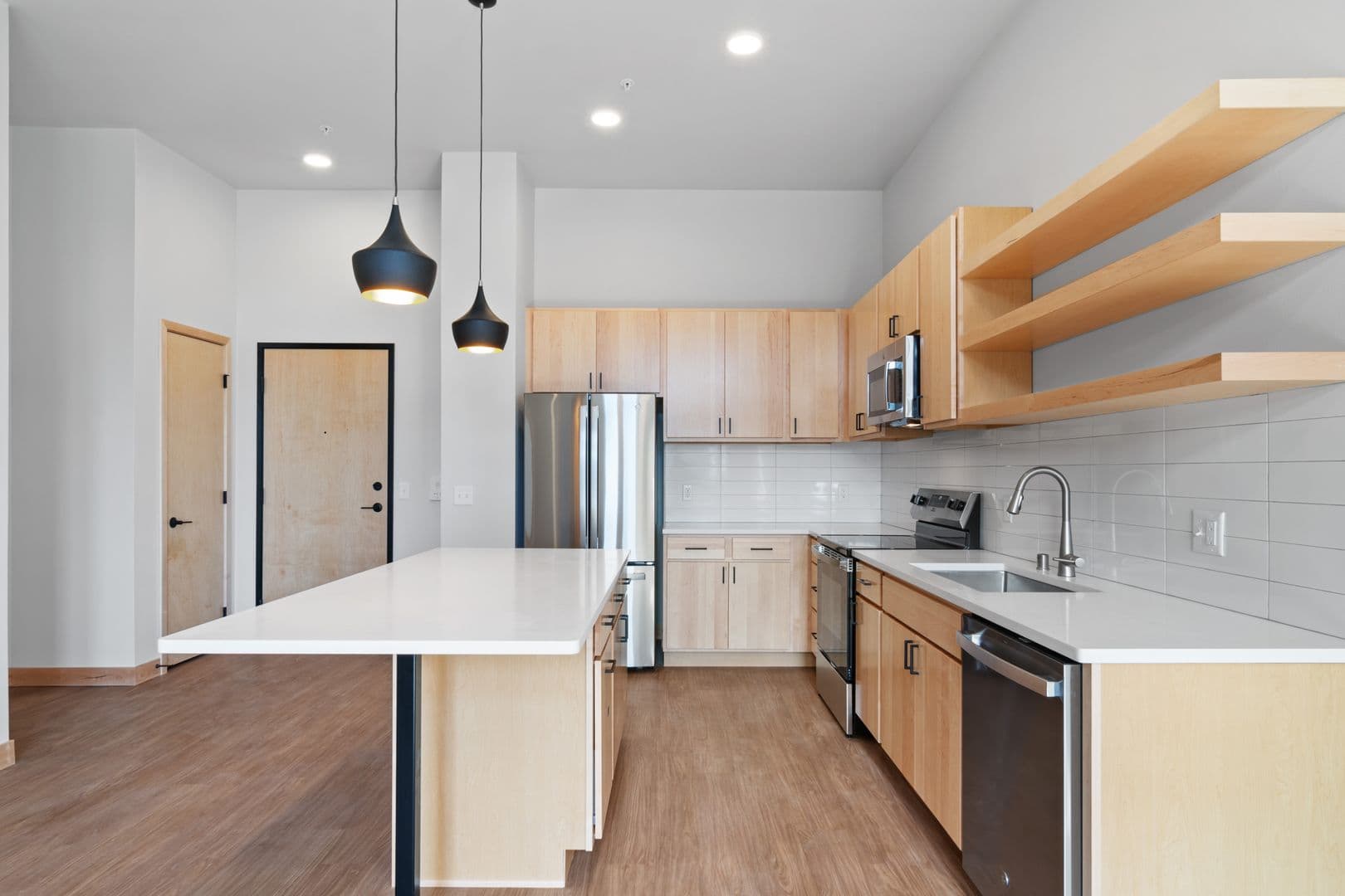 Madison Apartment: 215 N. Fair Oaks Ave.