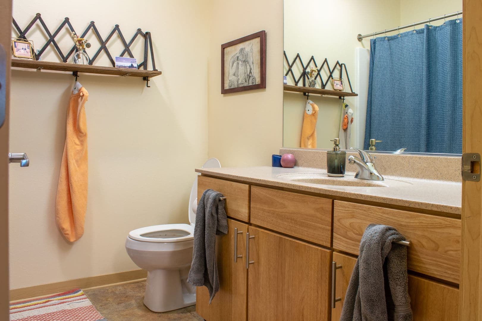 Madison Apartment: 614 E Johnson St.