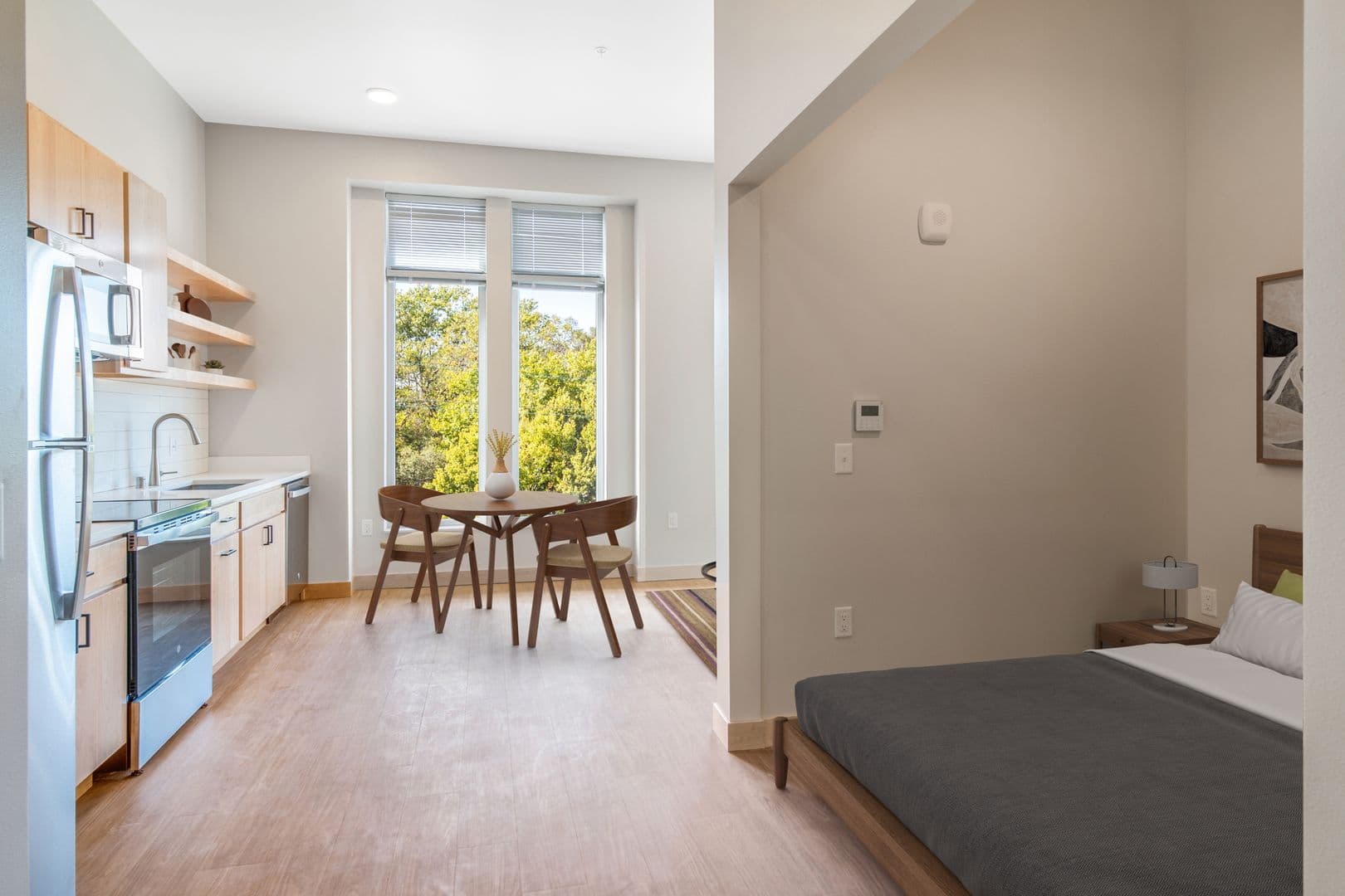 Madison Apartment: 215 N. Fair Oaks Ave.