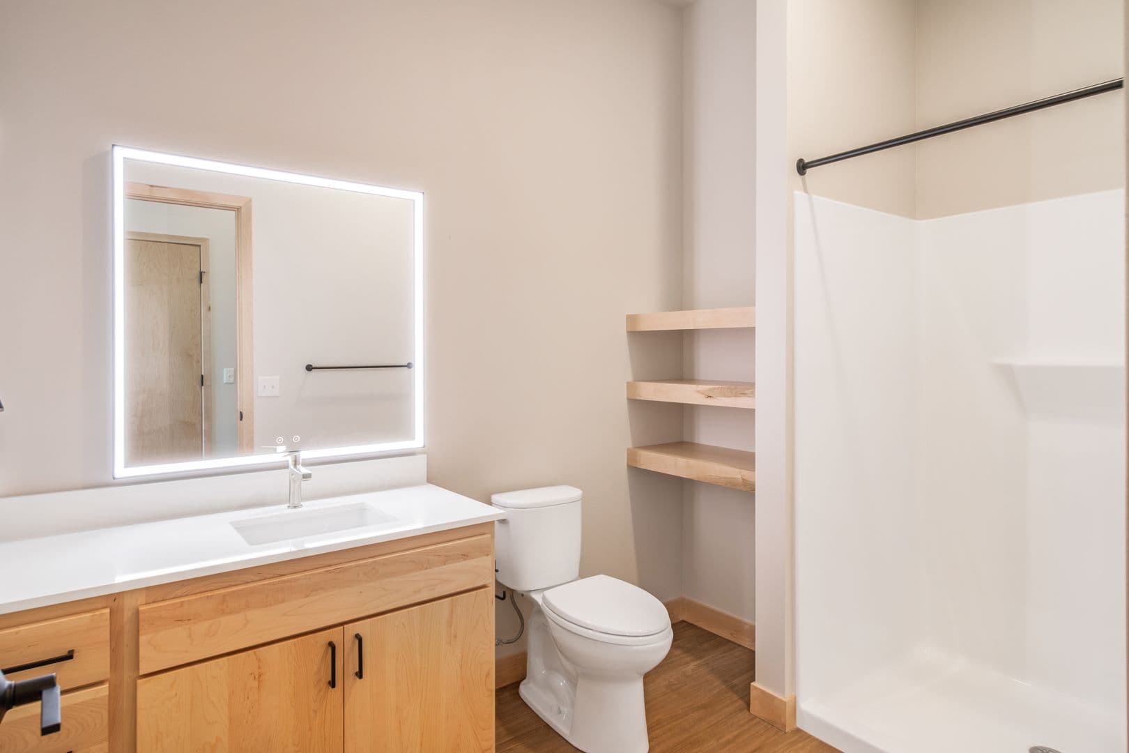 Madison Apartment: 215 N. Fair Oaks Ave.