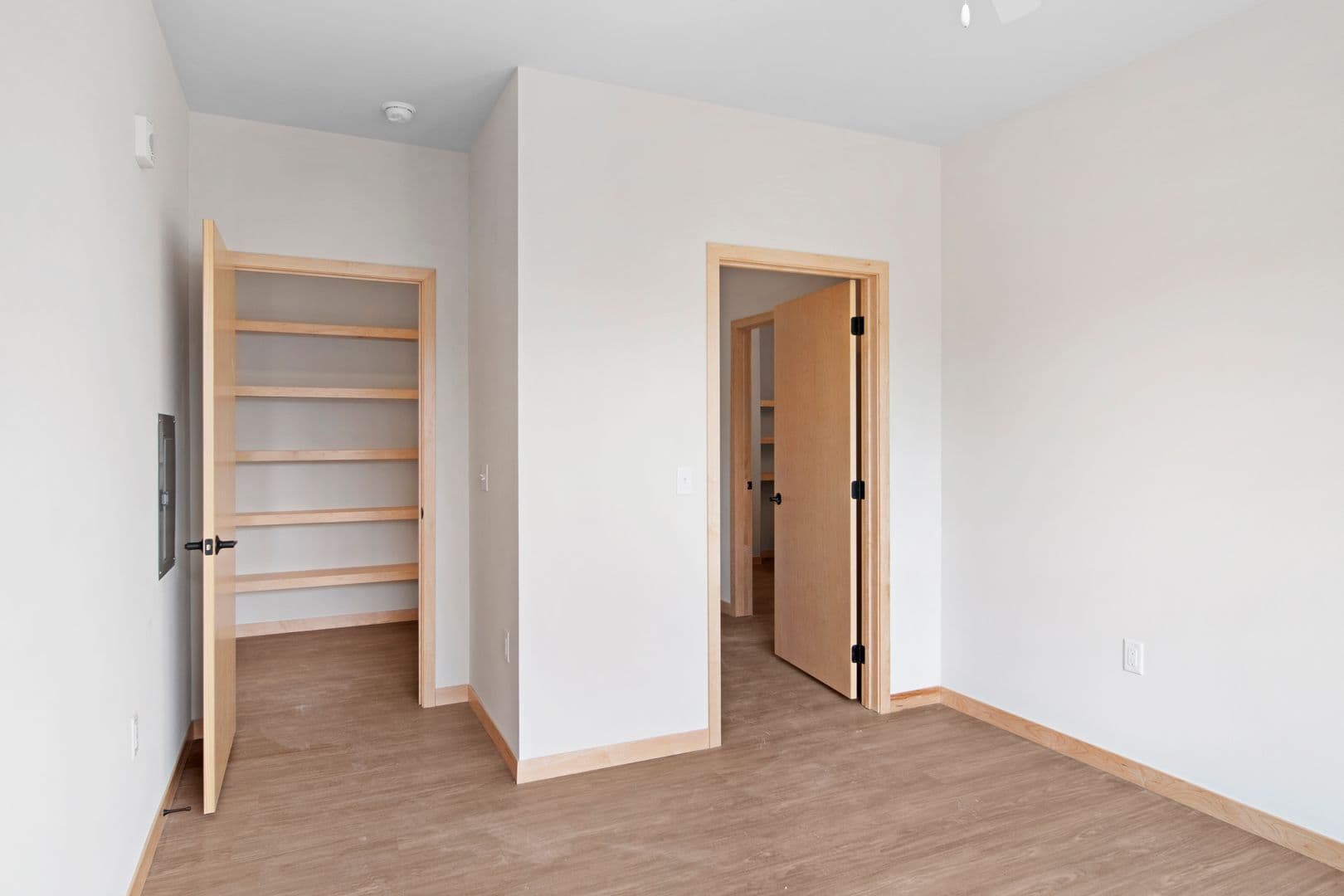 Madison Apartment: 6624 Old Sauk Rd.
