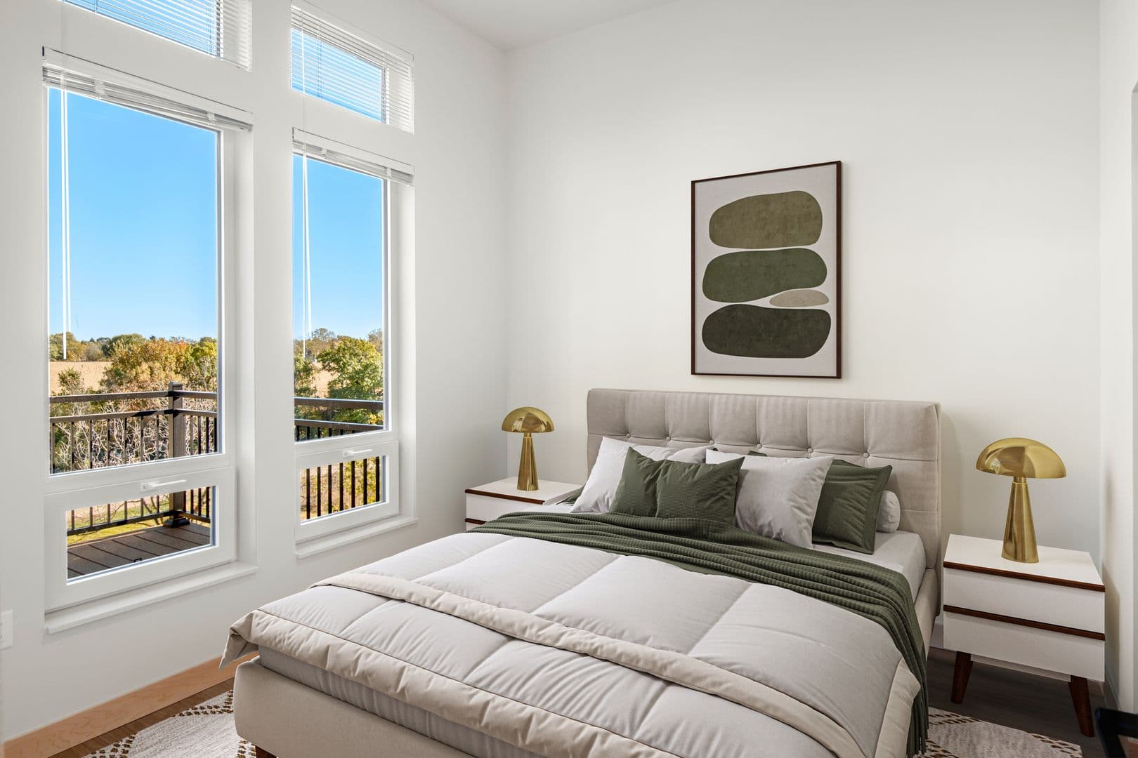 Madison Apartment: 215 N. Fair Oaks Ave.