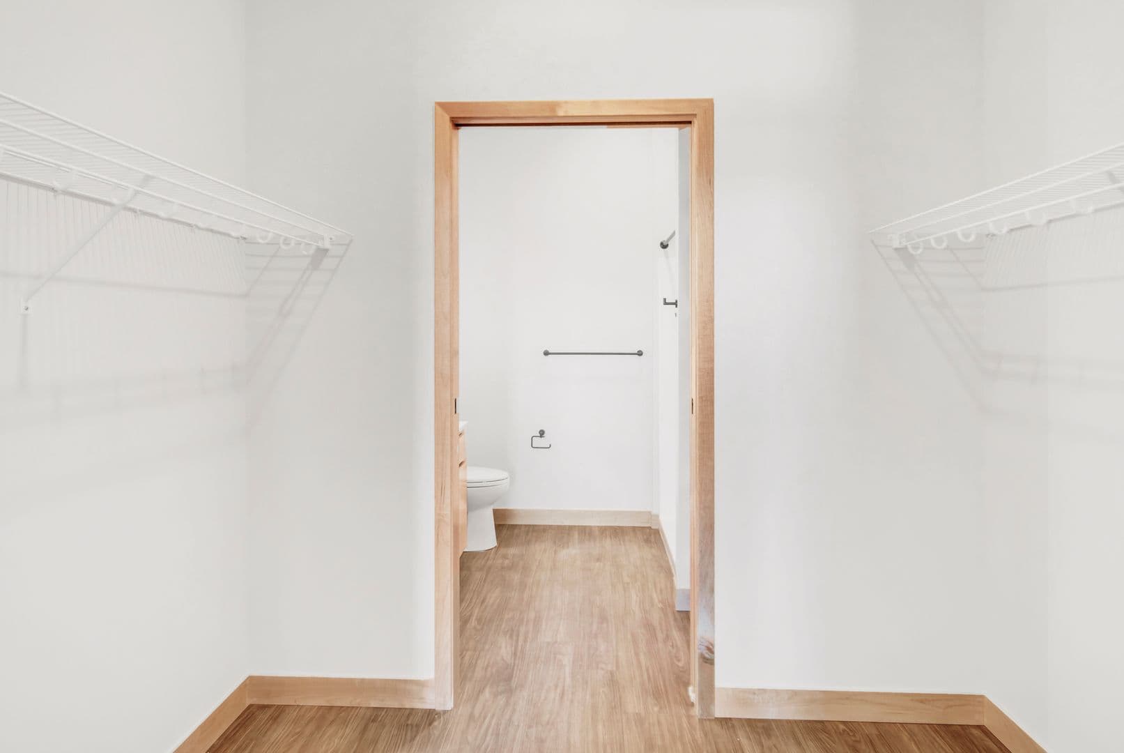 Madison Apartment: 215 N. Fair Oaks Ave.