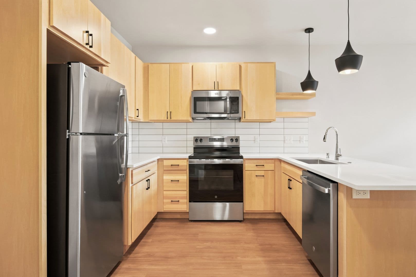Madison Apartment: 6624 Old Sauk Rd.