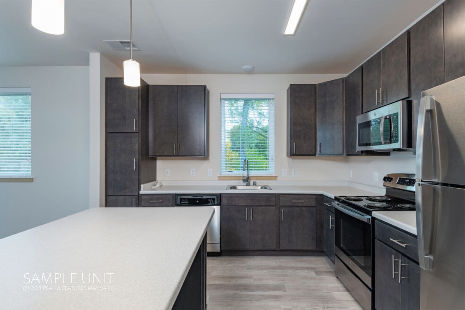 Madison Apartment: 144 S. Fair Oaks Ave.